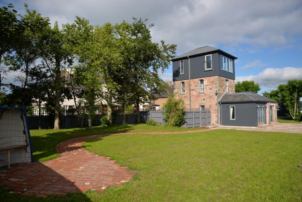 Tangle Tower Villa Инвернес Екстериор снимка